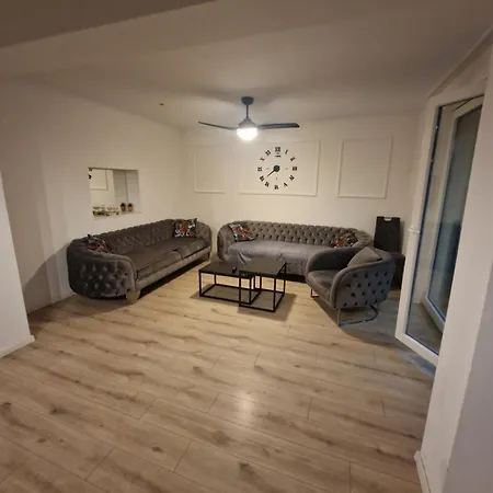 Big Apartment In Bochum Exterior photo