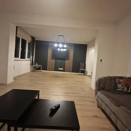 Big Apartment In Bochum Exterior photo