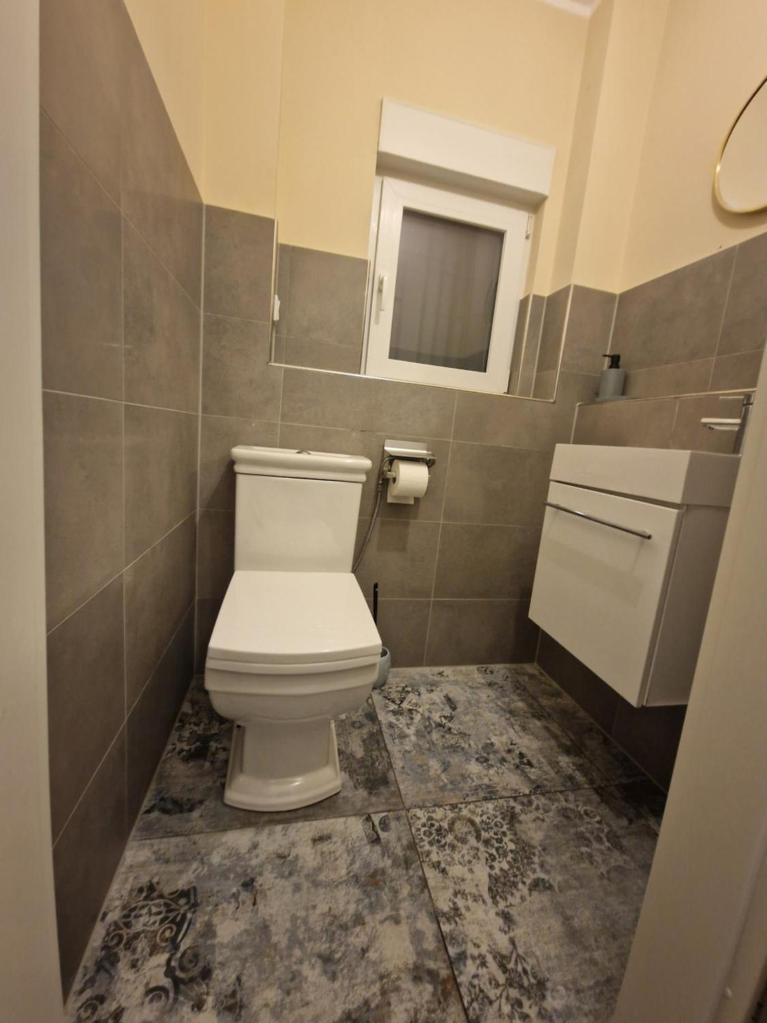 Apartment Big In